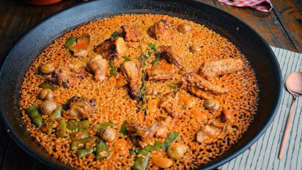 Una imagen de la paella valenciana del restaurante.