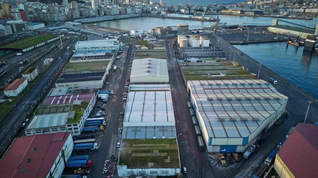 Panorámica de los muelles urbanos del puerto de A Coruña.