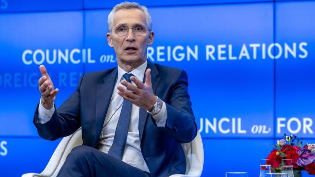 El secretario general de la OTAN saliente, Jens Stoltenberg, durante una de sus últimas comparecencias de prensa