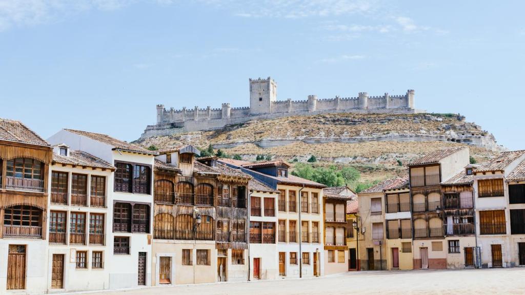 Plaza del Coso, Peñafiel, Valladolid.