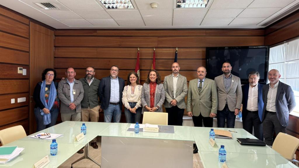 María González Corral se reúne con los representantes de las Redes de Desarrollo Rural de Castilla y León