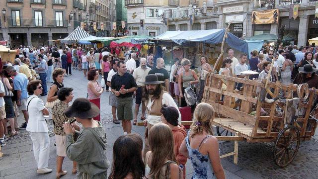 Imagen de un mercado medieval en Segovia