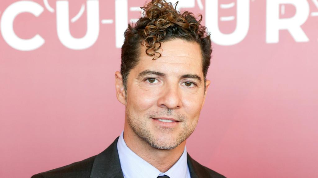 El cantante David Bisbal, este lunes, 30 de septiembre, durante la recogida de su premio.