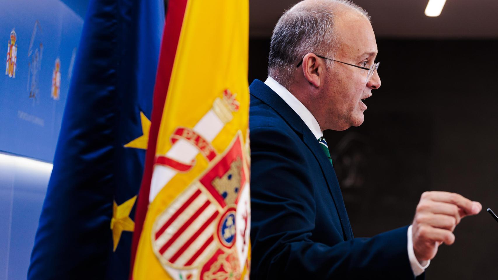 El PP, contra Tezanos por usar el apagón para inflar el voto del PSOE: "Otro corte de luz y Sánchez saca mayoría absoluta"