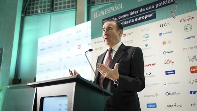 Pedro J. Ramírez, presidente ejecutivo y director de EL ESPAÑOL, durante su intervención en la inauguración del V Observatorio de la Sanidad 'España, como líder de una política sanitaria europea'.