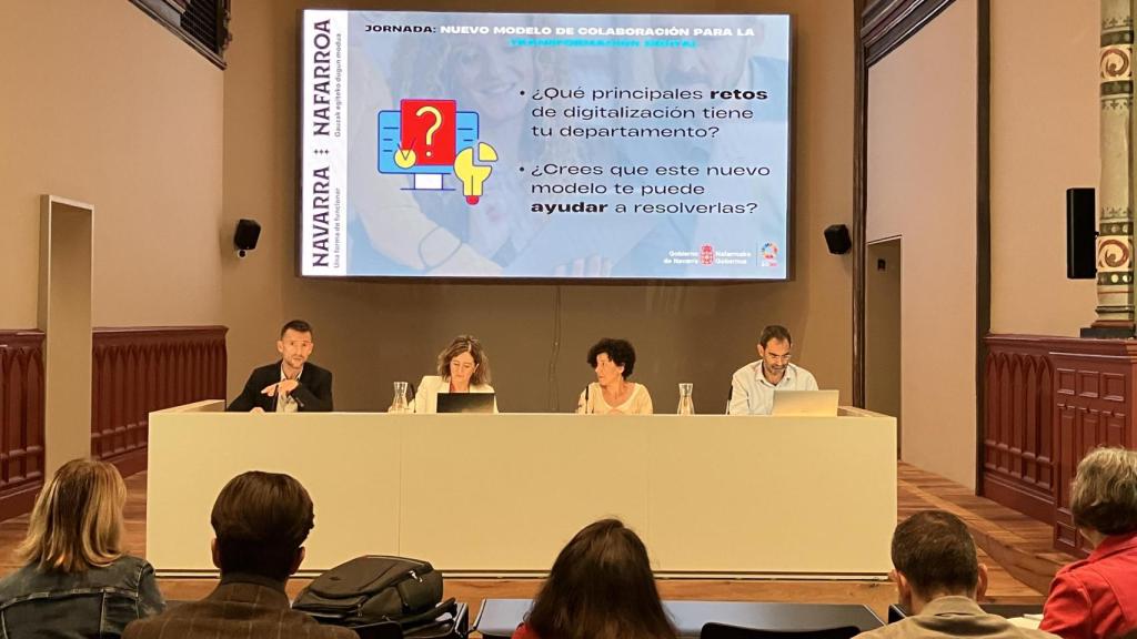 Jornada organizada por el gobierno de Navarra para coordinar acciones internas relacionadas con las TIC.