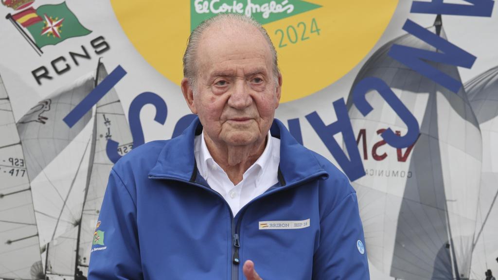 Juan Carlos I, recibiendo un premio, el pasado domingo, en Sanxenxo.