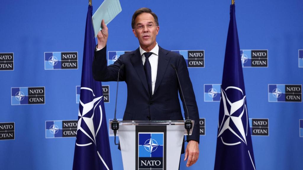 El nuevo secretario general de la OTAN, Mark Rutte, durante su primera rueda de prensa en el cuartel general de Bruselas