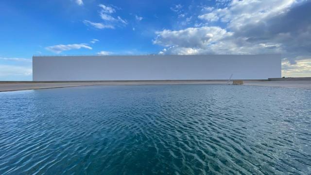 El tanque de agua de Ciudad de la Luz, tras la reforma de este año.