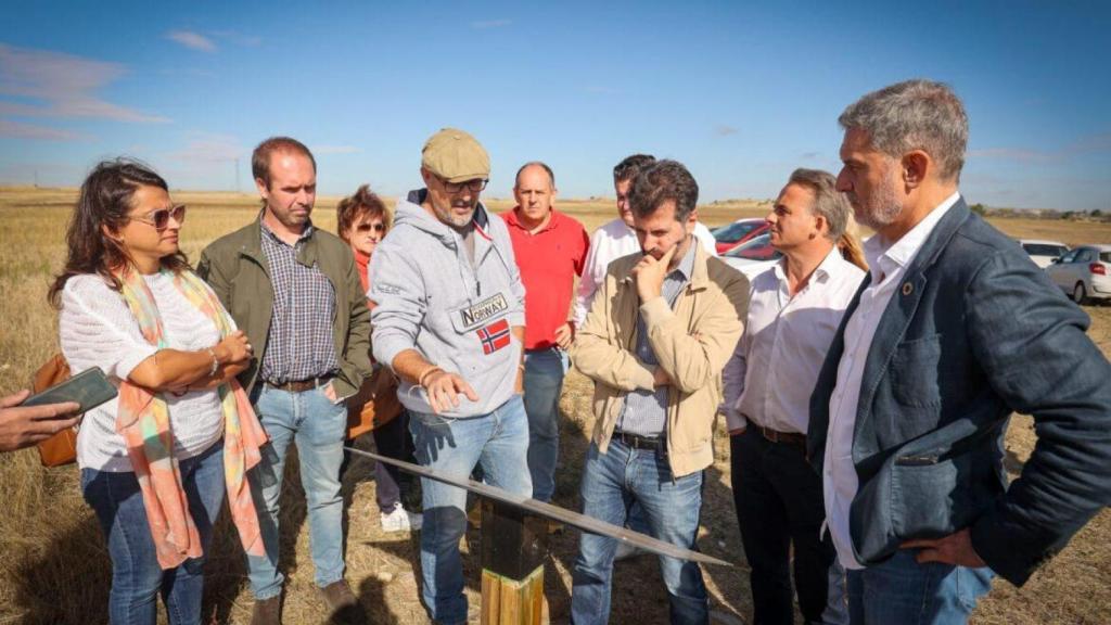 Luis Tudanca visita los yacimientos vacceos de Armuña y Bernardos (Segovia)