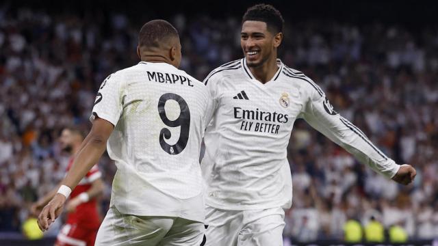 Mbappé y Bellingham celebran un gol con el Real Madrid