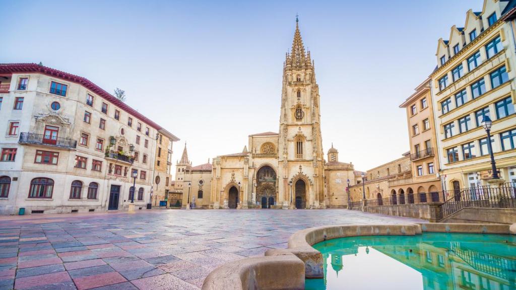 Plaza de la catedral de Oviedo.