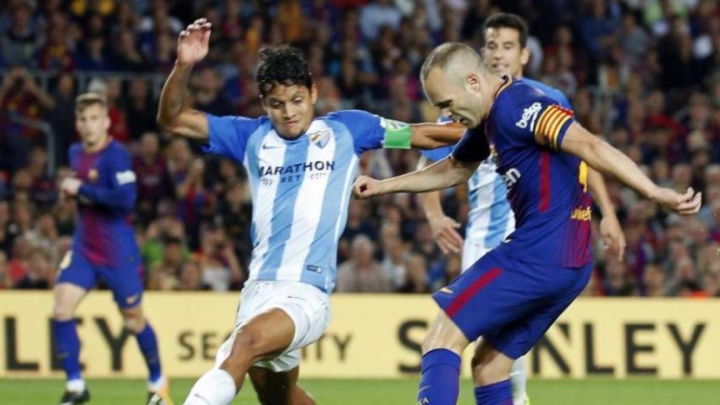 Iniesta en La Rosaleda.