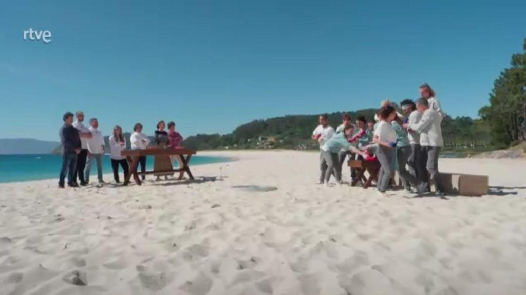 Un momento del programa MasterChef Celebrity en Cíes.