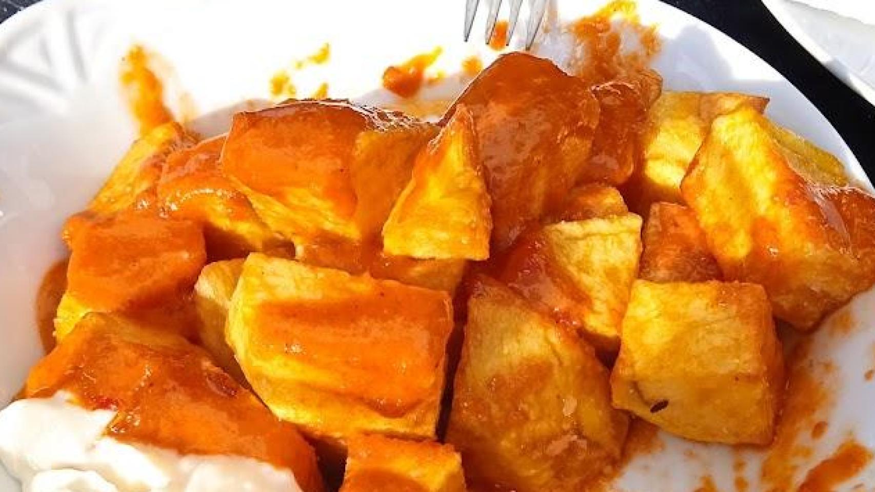 Las patatas bravas más peculiares de Valencia, de Casa Jomi. EE