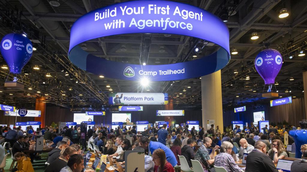 Área 'Build Your First Agent' en Dreamforce 2024, uno de los puntos neurálgicos de la edición de este año en San Francisco.