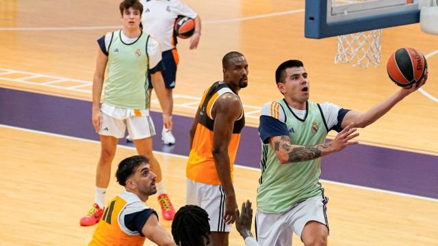 Un entrenamiento del Real Madrid de baloncesto.