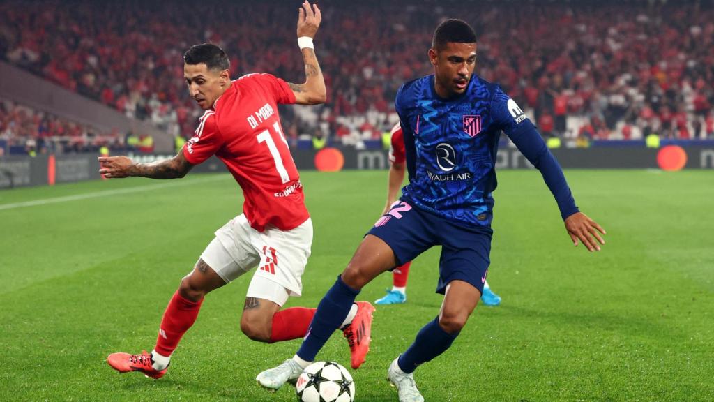 Lino, durante el partido entre el Atlético y el Benfica.