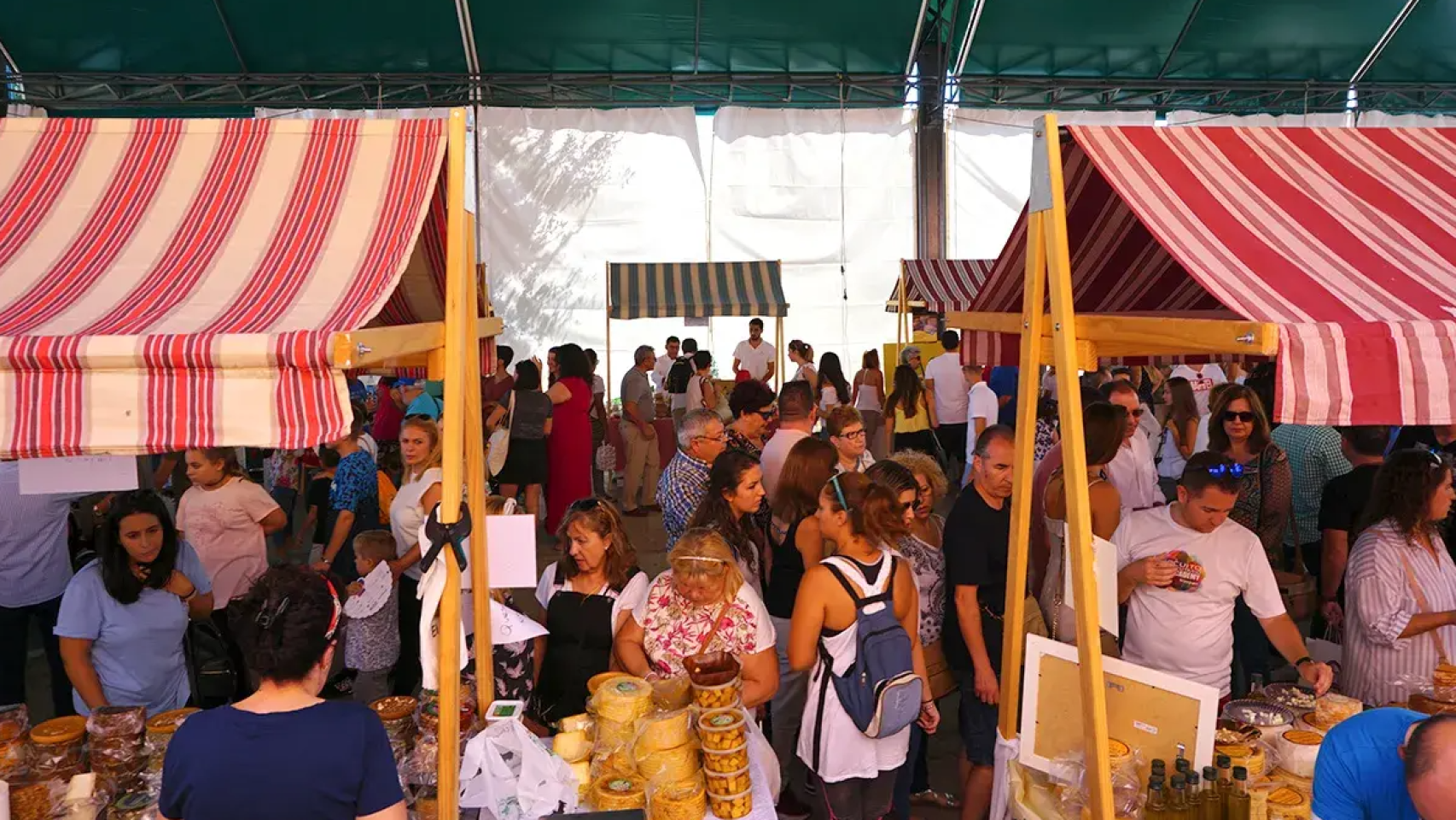 Feria del Queso Artesano en Teba.