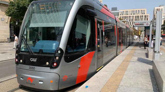 Imagen del tranvía de Zaragoza.