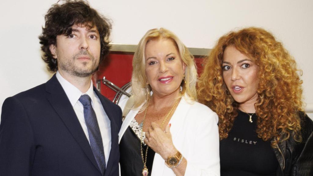 Ángel Cristo Jr., Bárbara Rey y Sofía Cristo.