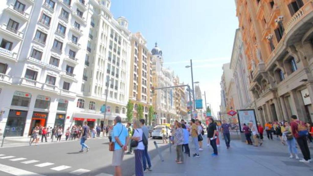 Vista de la calle Gran Vía de Madrid.