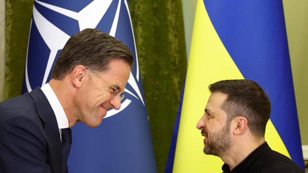 Mark Rutte y Volodímir Zelenski, en la reunión de ayer en Kiev.