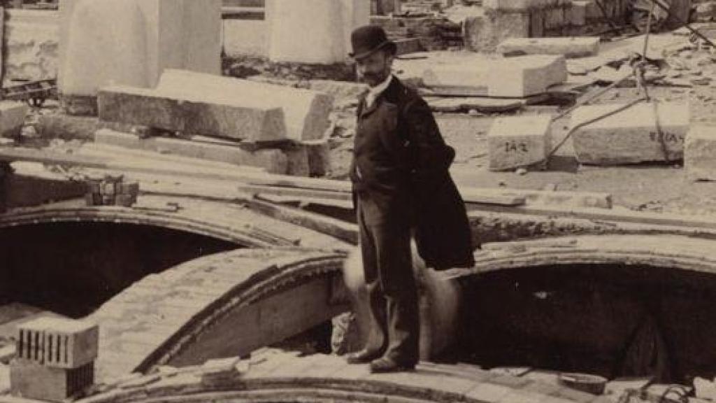 Rafael Guastavino en la Biblioteca Pública de Boston en una fotografía de la época