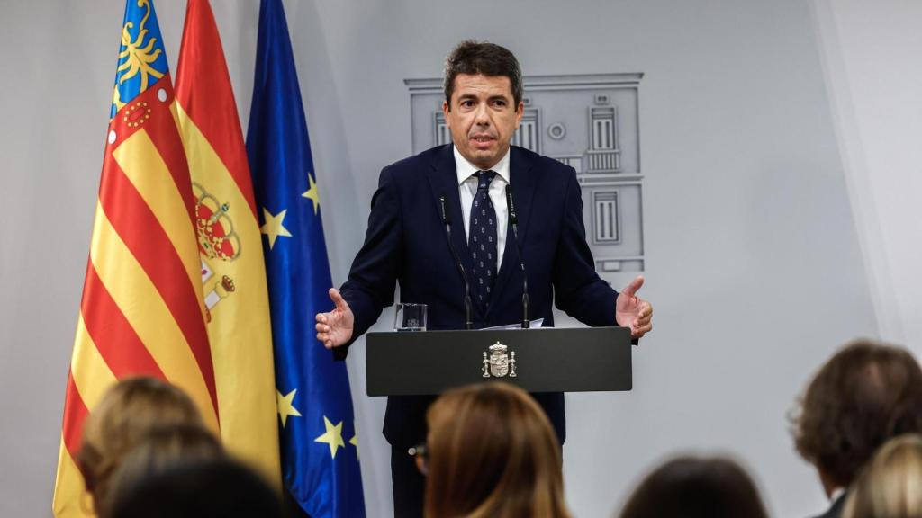 Carlos Mazón en rueda de prensa tras la reunión con Pedro Sánchez este viernes en Moncloaonda de encuentros que Sánchez mantiene con presidentes autonómicos