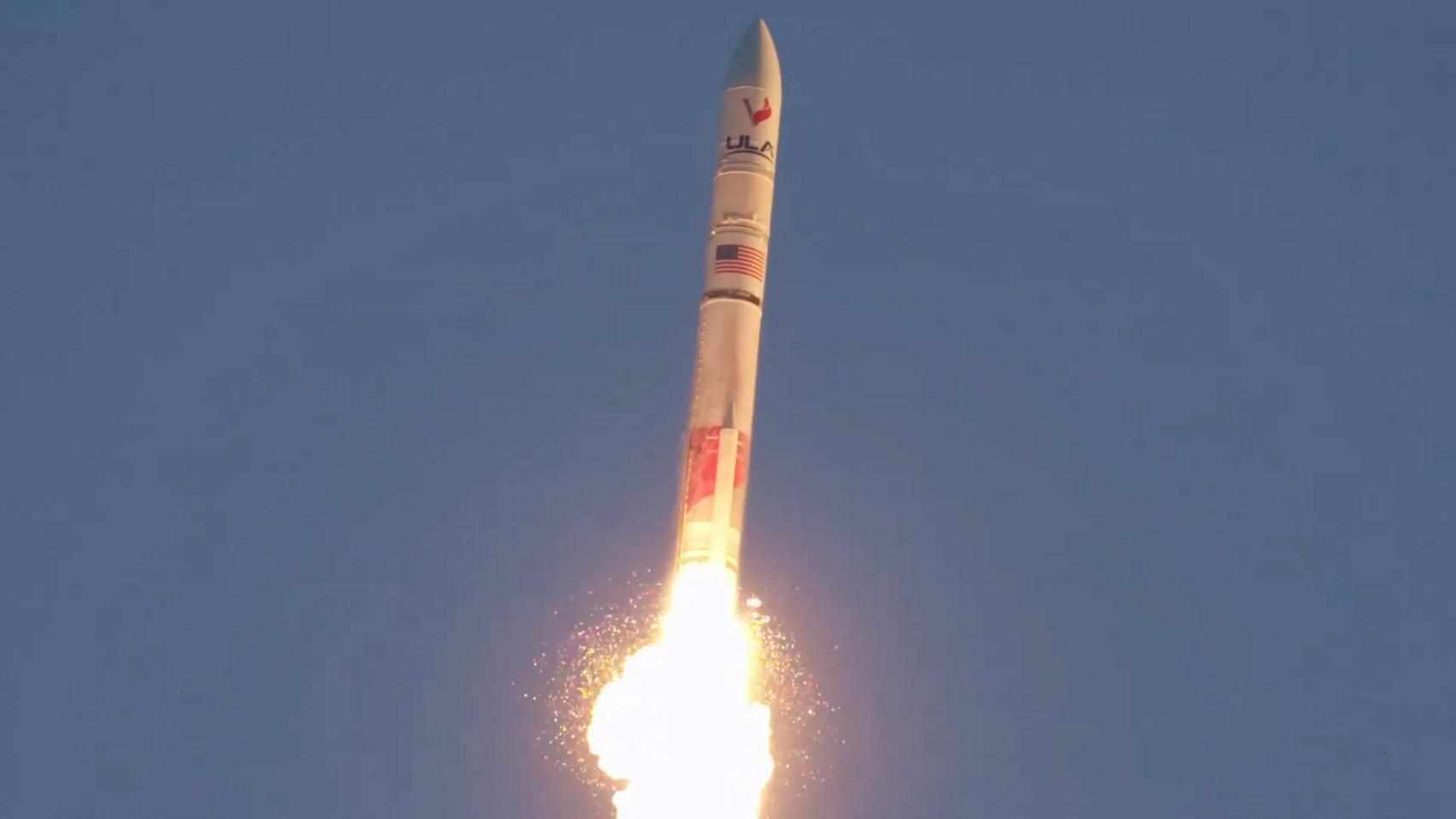 Vulcan rocket launches successfully despite shocking side engine incident