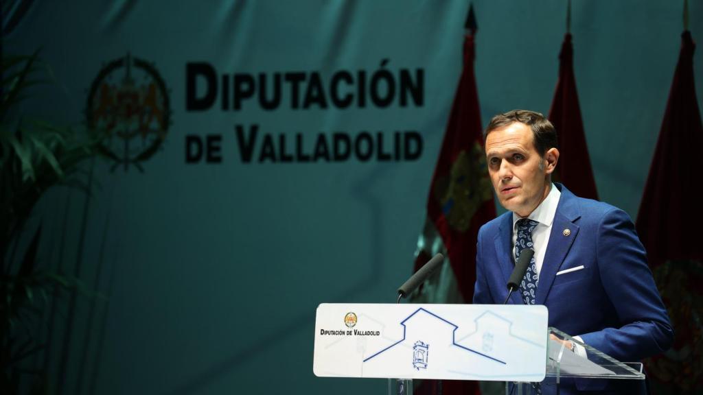 El presidente de la Diputación de Valladolid, Conrado Íscar, durante su intervencion en el Día de la Provincia