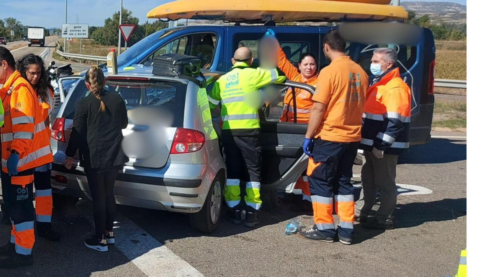 Tres heridos por una colisión múltiple entre dos coches y una furgoneta en Alagón (Zaragoza)