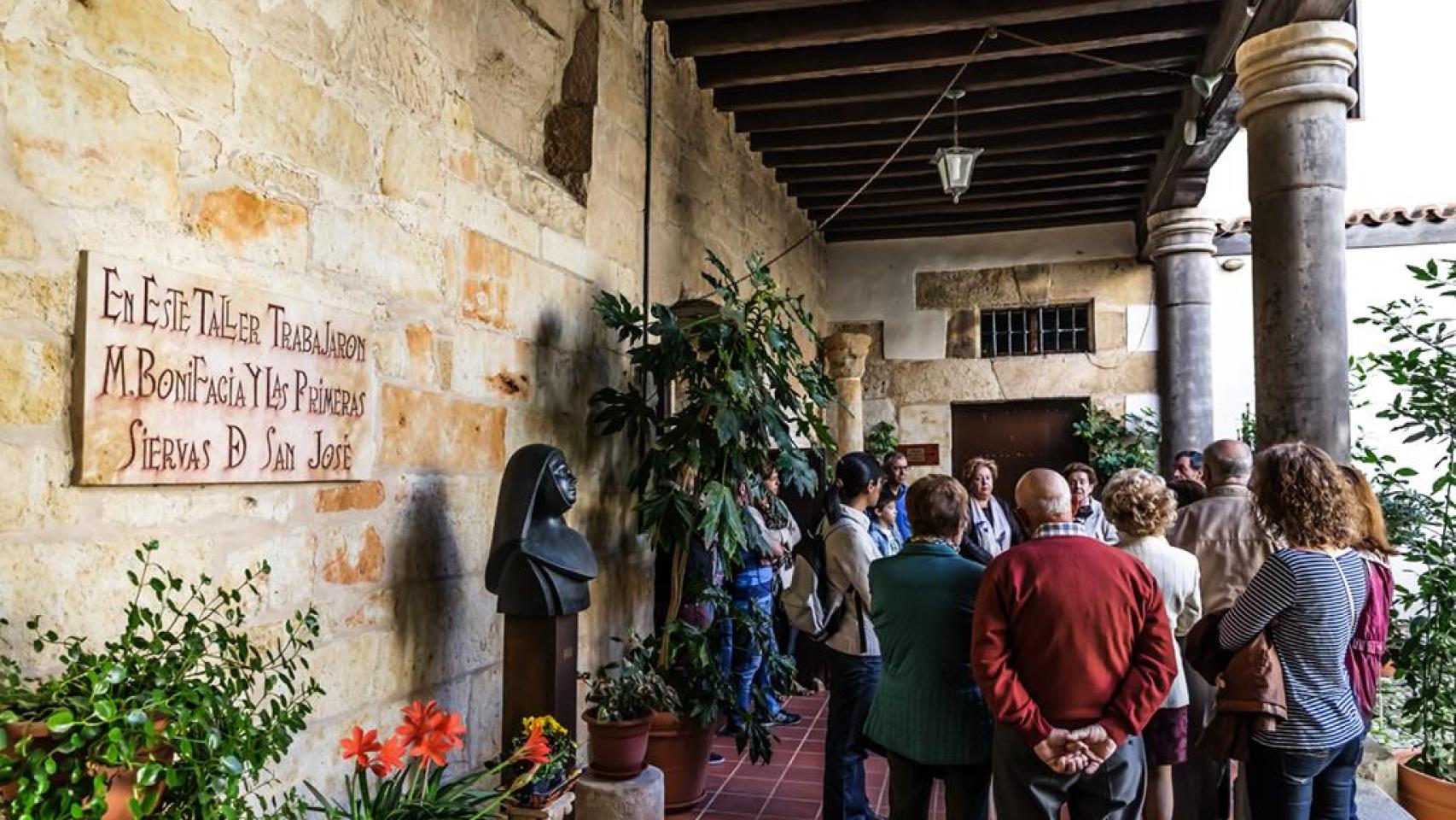 Visitas a la casa de Santa Teresa de Jesús en Salamanca