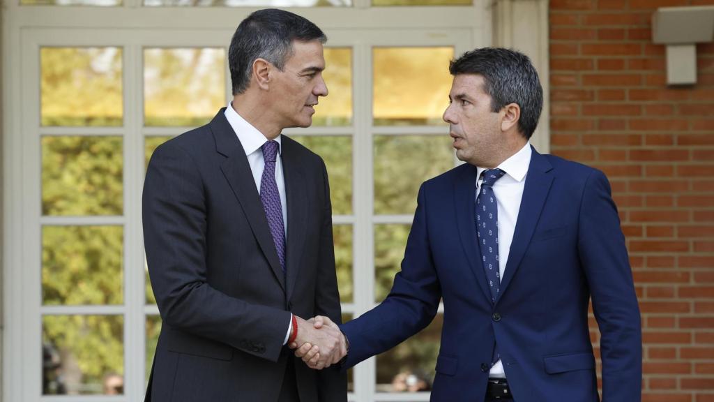 Pedro Sánchez recibe este viernes en Moncloa a Carlos Mazón.