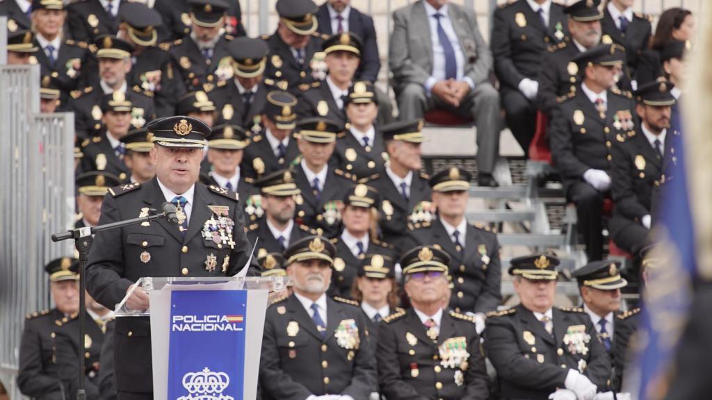 El jefe Superior de Policía de Castilla y León, Juan Carlos Hernández, durante el acto de entrega de la Medalla de Oro de la Ciudad de Valladolid a la Policía Nacional