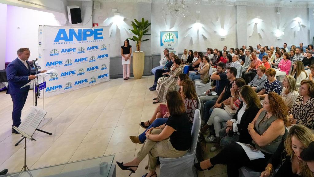 Martín Navarro, presidente de ANPE, durante su intervención en el acto.