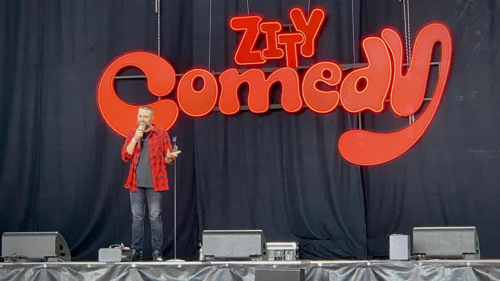 Dani Mateo, en el escenario del Zity Comedy este sábado.