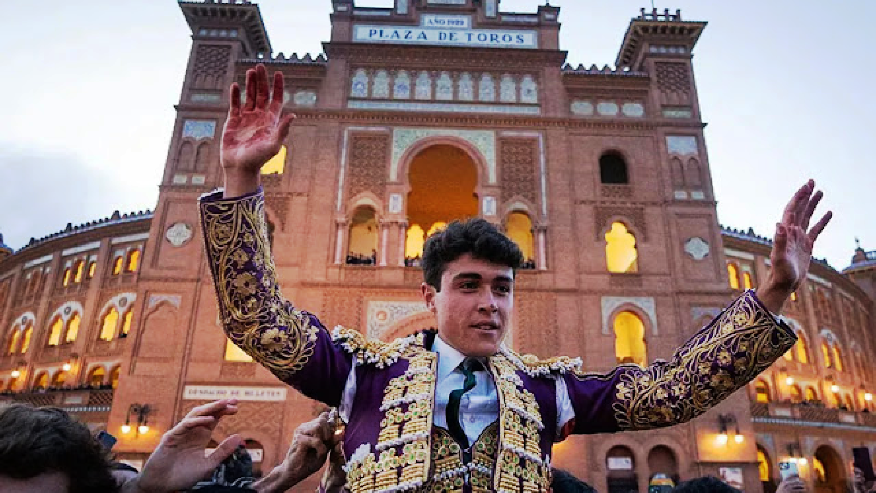 Jarocho recibe el I Trofeo Rafaelito Bienvenida