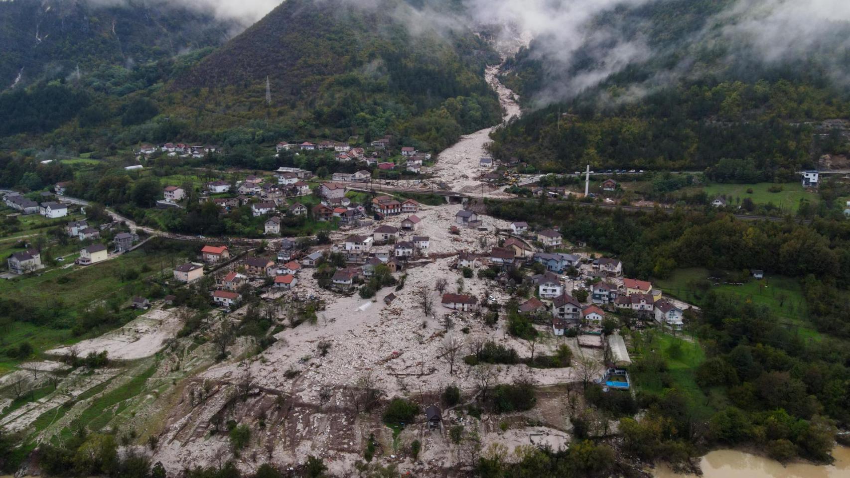 Las inundaciones en Bosnia dejan un reguero de caos y destrucción: al menos 21 y decenas de desaparecidos