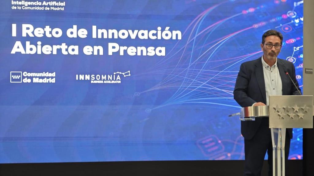 Rafael Navarro, presidente y fundador de Innsomnia, en la presentación del Primer Reto de Innovación Abierta de la Prensa.