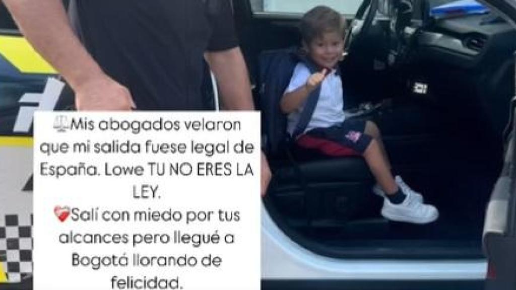 El hijo de Lowe León en un coche de la Policía de Bétera.