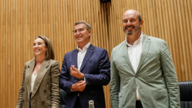 Gamarra ,secretaria general del PP; Feijóo, presidente edl partido, y Pedro Rollán, presidente del Senado, en una imagen de archivo.