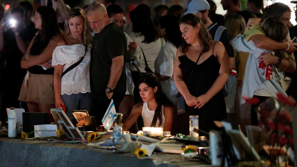 Protesta silenciosa en Tel Aviv para conmemorar el primer aniversario del ataque del 7 de octubre.