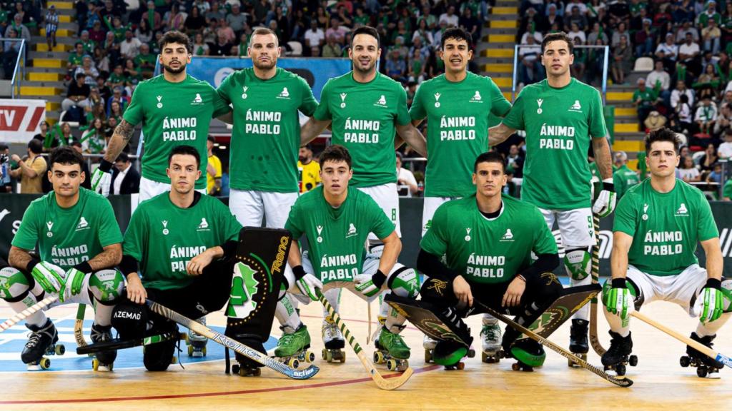 El Liceo lució camisetas en homenaje a Pablo Cancela en la previa contra el Barça.