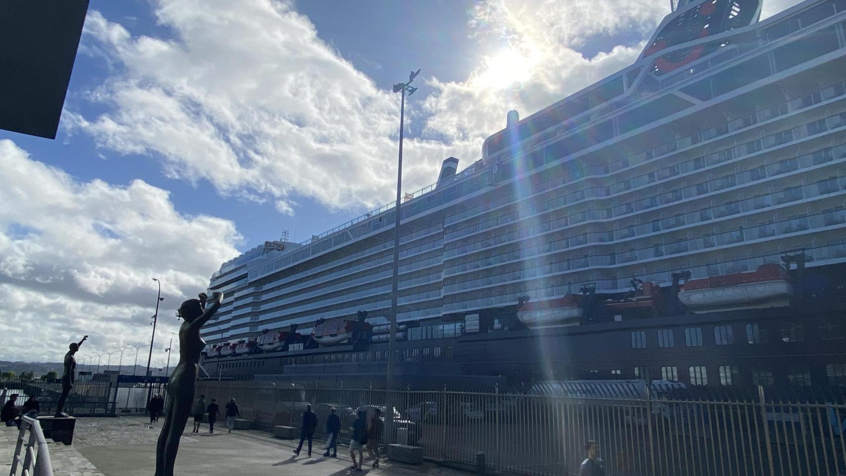 Atraca por pimera vez en A Coruña el Mein Schiff 7