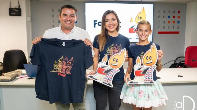 David Olivares, Alba Muñoz y Martina Navarro, en la presentación de Foguet.