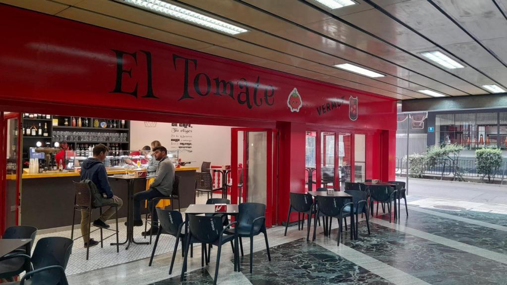 Tomate, nueva vermutería en Zaragoza.