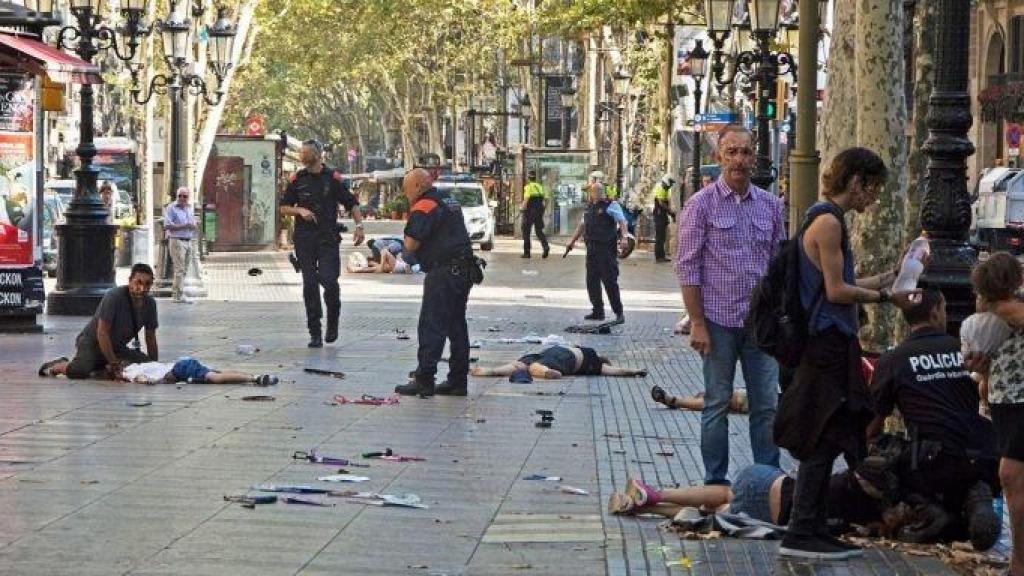 Momentos posteriores a los atentados en la Rambla del 17-A.