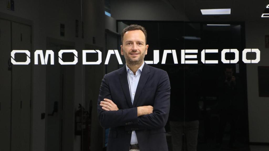 Francesco Colonesse, director de ventas y de red de Omoda y Jaecoo, en la sede de Madrid.