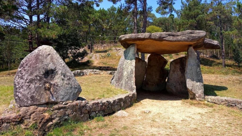 Dolmen del Parque Periurbano de San Roque.